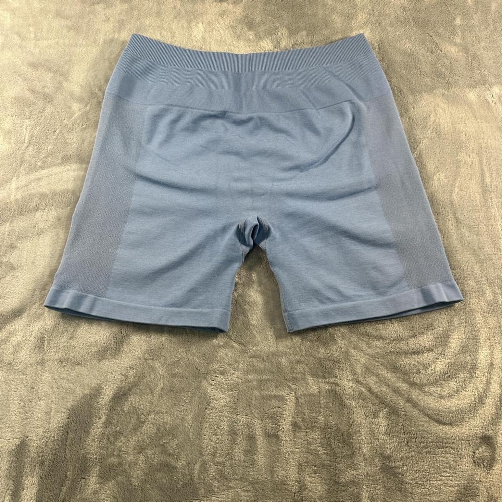 Blue‎ biker shorts